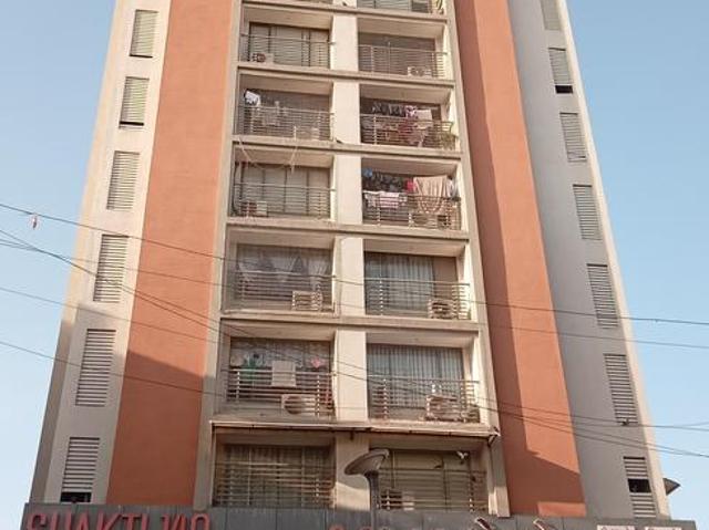 2 BHK Apartment in Thaltej for resale Ahmedabad. The reference number is 16408764