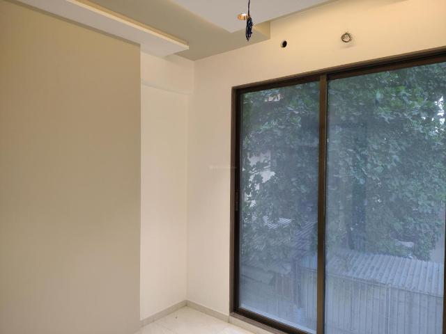 2 BHK Apartment in Thane West for rent Thane. The reference number is 14743079