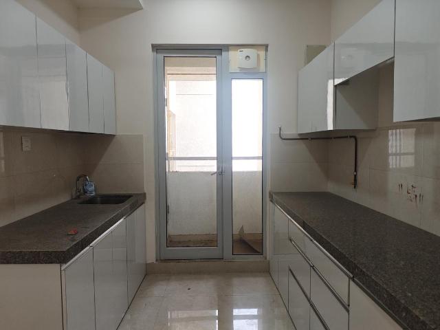 2 BHK Apartment in Thane West for rent Thane. The reference number is 17844169