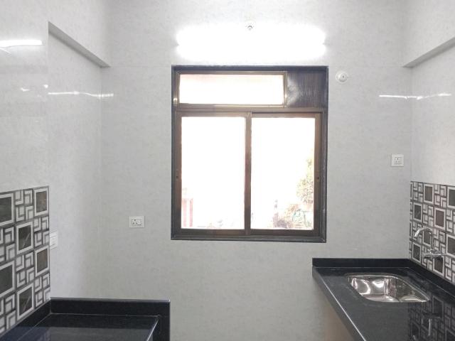 2 BHK Apartment in Thane West for rent Thane. The reference number is 17821590