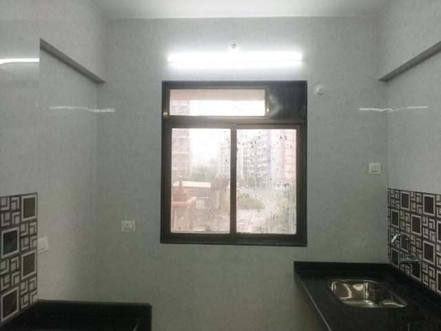 2 BHK Apartment in Thane West for rent Thane. The reference number is 17912061