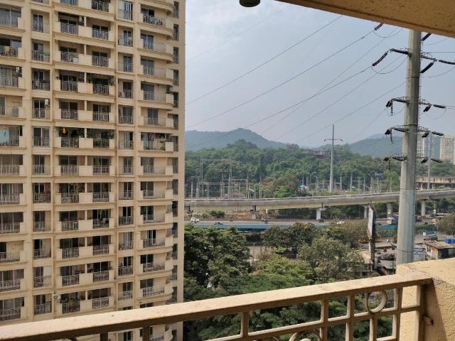 2 BHK Apartment in Thane West for rent Thane. The reference number is 18587375