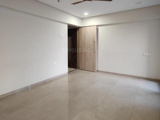 2 BHK Apartment in Thane West for rent Thane. The reference number is 18698372