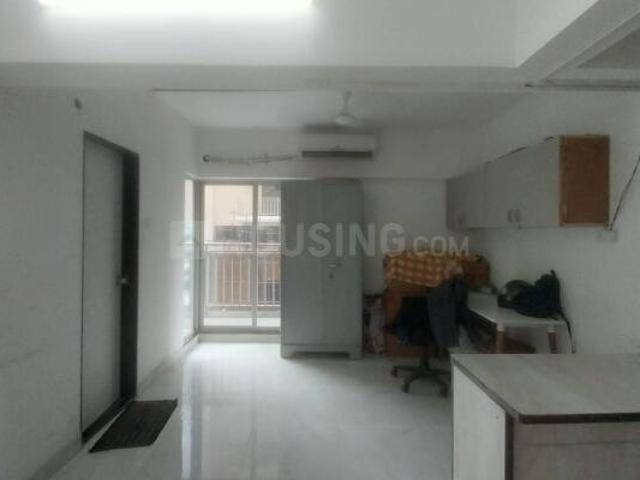 2 BHK Apartment in Thane West for rent Thane. The reference number is 18614348