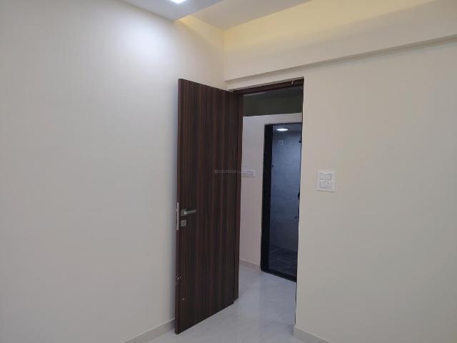 2 BHK Apartment in Thane West for rent Thane. The reference number is 18967070