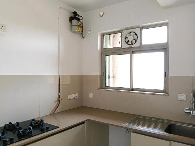 2 BHK Apartment in Thane West for rent Thane. The reference number is 19035231