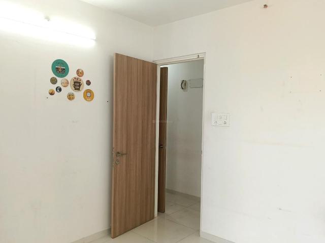2 BHK Apartment in Thane West for rent Thane. The reference number is 19794947