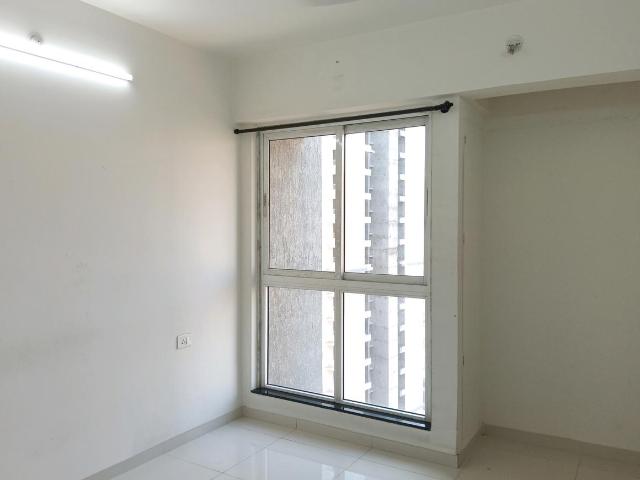 2 BHK Apartment in Thane West for rent Thane. The reference number is 19794985