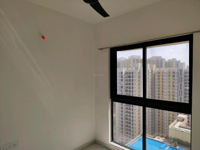 2 BHK Apartment in Thane West for rent Thane. The reference number is 19905987