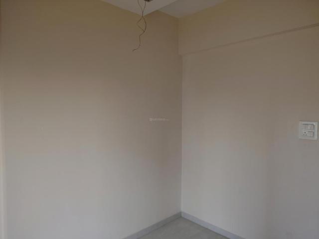 2 BHK Apartment in Thane West for rent Thane. The reference number is 20086119