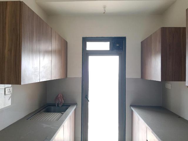 2 BHK Apartment in Kasarvadavali for rent Thane. The reference number is 20104807