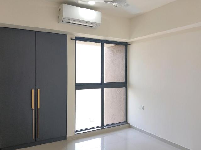 2 BHK Apartment in Kasarvadavali for rent Thane. The reference number is 20105677
