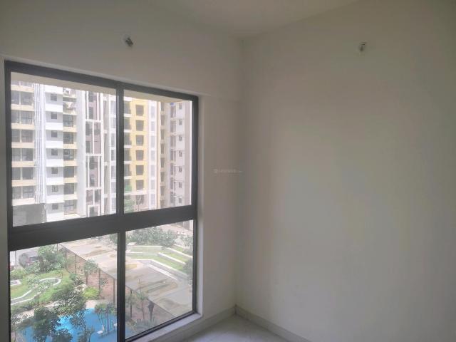 2 BHK Apartment in Thane West for rent Thane. The reference number is 20895386