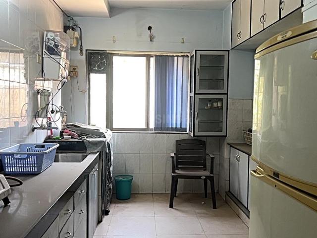 2 BHK Apartment in Thane West for resale Ghodbunder Road. The reference number is 17004326