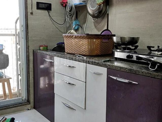 2 BHK Apartment in Thane West for resale Thane. The reference number is 17073207