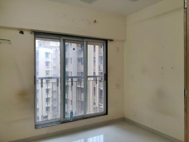 2 BHK Apartment in Thane West for resale Thane. The reference number is 18877297