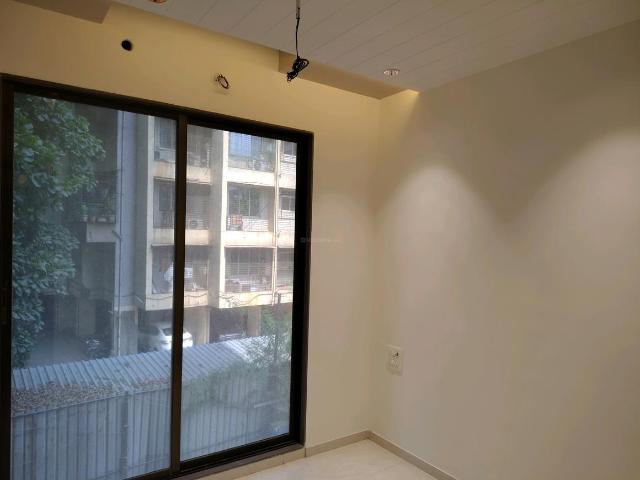 2 BHK Apartment in Thane West for resale Thane. The reference number is 19980640