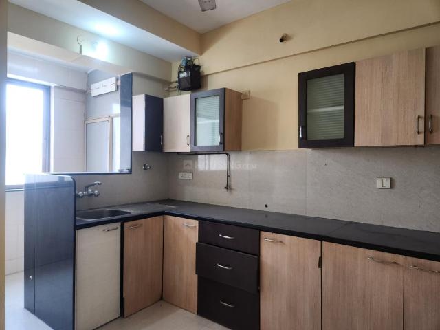 2 BHK Apartment in Thane West for resale Thane. The reference number is 20352674