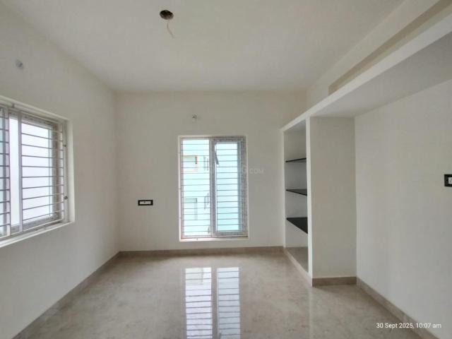 2 BHK Apartment in Thirumullaivoyal for resale Chennai. The reference number is 20279306