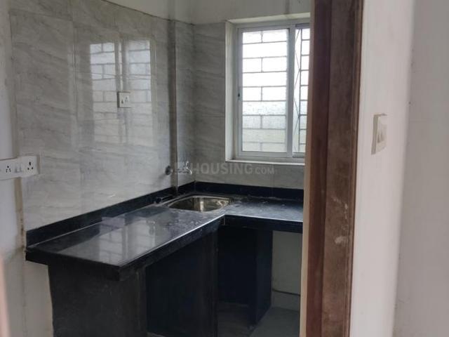 2 BHK Apartment in Tiljala for resale Kolkata. The reference number is 19805700