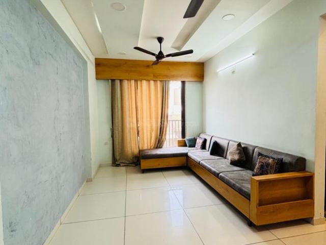 2 BHK Apartment in Tragad for rent Ahmedabad. The reference number is 18844120