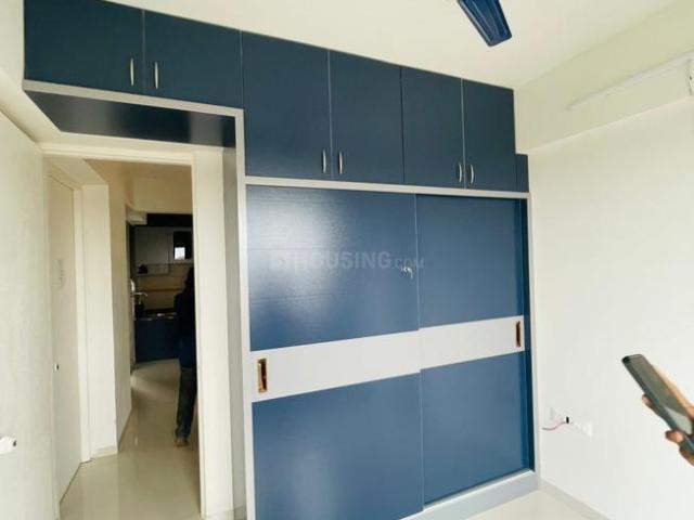 2 BHK Apartment in Tragad for rent Ahmedabad. The reference number is 20079640