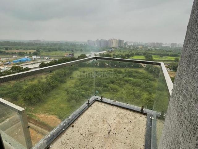 2 BHK Apartment in Tragad for rent Ahmedabad. The reference number is 20297040