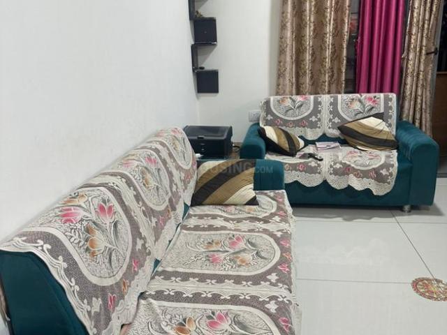 2 BHK Apartment in Tragad for rent Ahmedabad. The reference number is 20375609