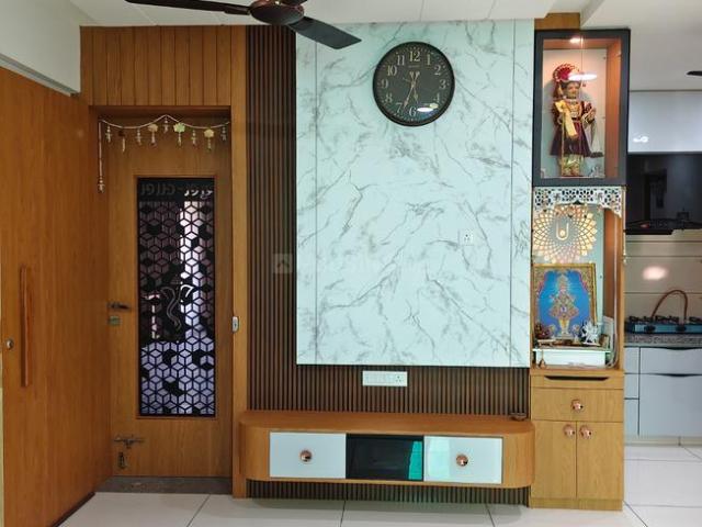 2 BHK Apartment in Tragad for resale Ahmedabad. The reference number is 20326741