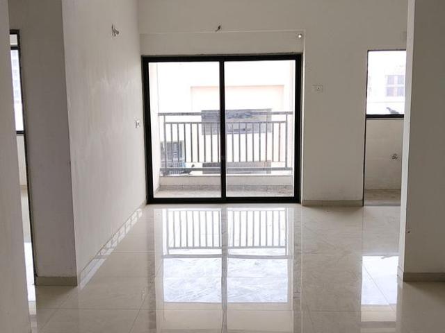 2 BHK Apartment in Tragad for resale Ahmedabad. The reference number is 20396392