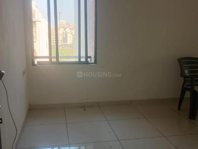 2 BHK Apartment in Tragad for resale Ahmedabad. The reference number is 20404886