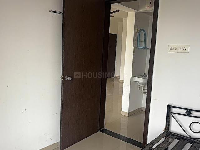 2 BHK Apartment in Undri for rent Pune. The reference number is 20187262