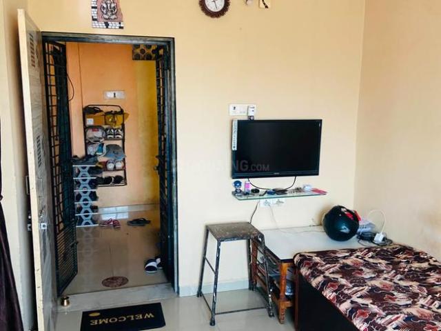 2 BHK Apartment in Udhna for rent Surat. The reference number is 20359207