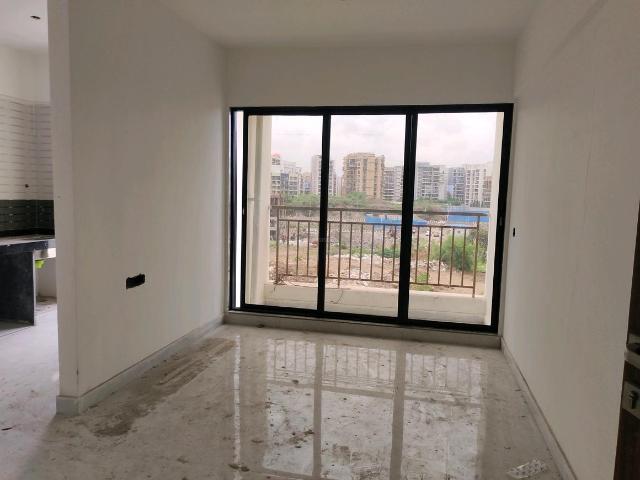 2 BHK Apartment in Ulwe for resale Navi Mumbai. The reference number is 20696002