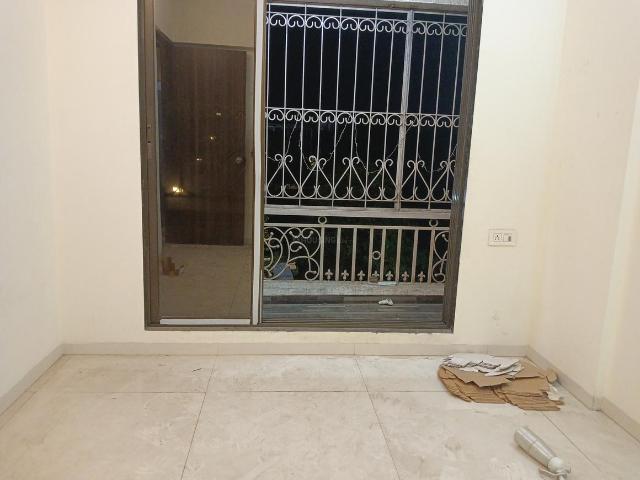 2 BHK Apartment in Ulhasnagar for rent Thane. The reference number is 20106223