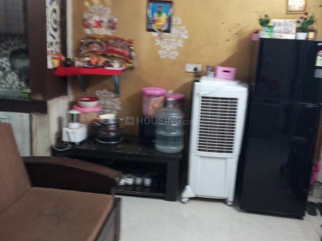 2 BHK Apartment in Uttam Nagar for resale New Delhi. The reference number is 18412646