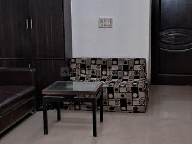 2 BHK Apartment in Uttam Nagar for resale New Delhi. The reference number is 18221285