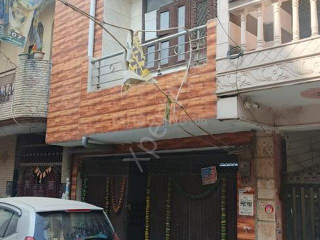 2 BHK Apartment in Uttam Nagar for resale New Delhi. The reference number is 19481159