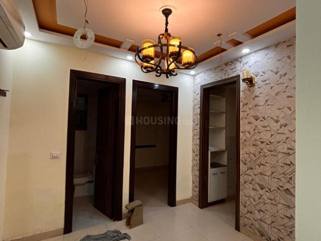 2 BHK Apartment in Uttam Nagar for resale New Delhi. The reference number is 19377950
