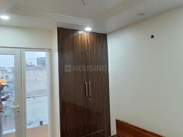 2 BHK Apartment in Uttam Nagar for resale New Delhi. The reference number is 20479101