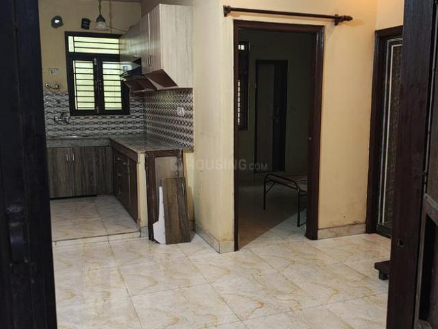 2 BHK Apartment in Uttam Nagar for resale New Delhi. The reference number is 20375336
