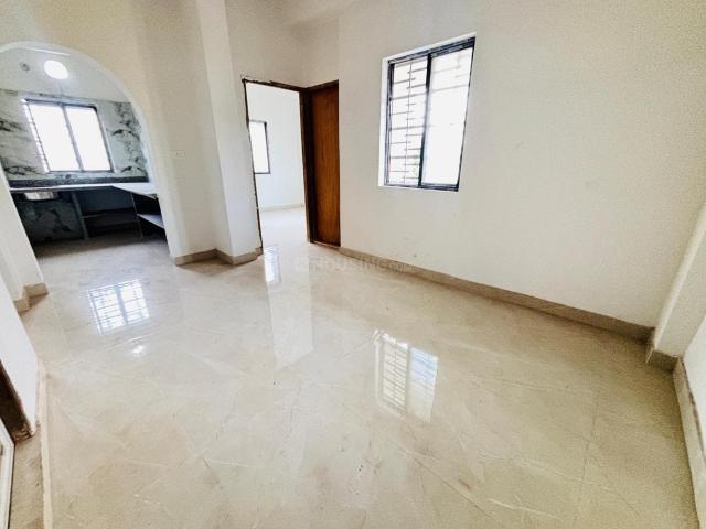 2 BHK Apartment in Uttarpara for resale Hooghly. The reference number is 20477830