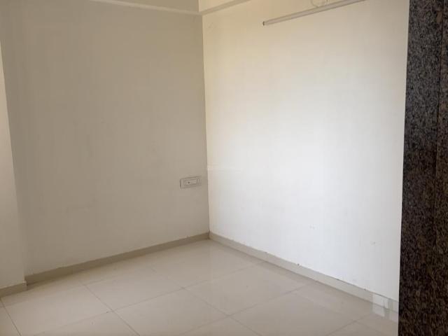 2 BHK Apartment in Vatva for rent Ahmedabad. The reference number is 20351040