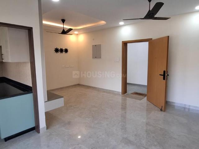 2 BHK Apartment in Vadapalani for resale Chennai. The reference number is 19036588