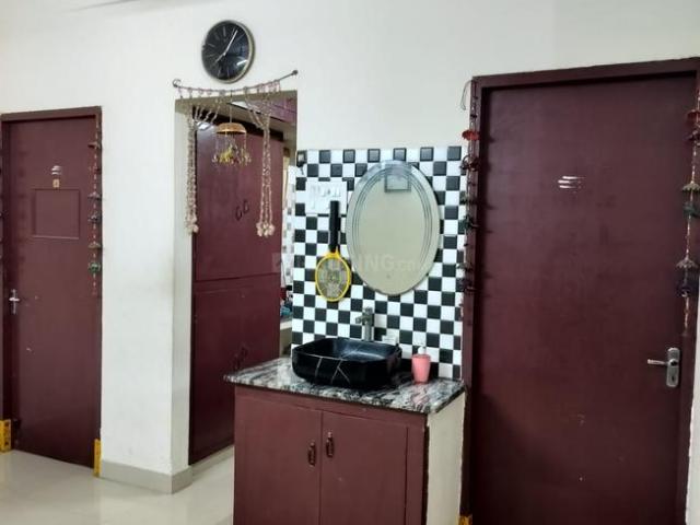 2 BHK Apartment in Vadapalani for resale Chennai. The reference number is 20470991