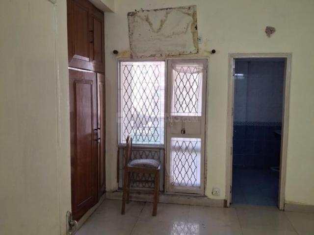 2 BHK Apartment in Vaishali for resale Ghaziabad. The reference number is 19482753