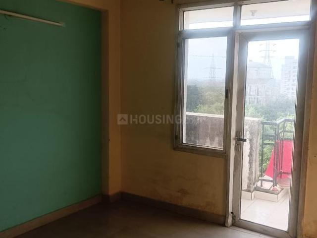 2 BHK Apartment in Vaishali for resale Ghaziabad. The reference number is 19349501
