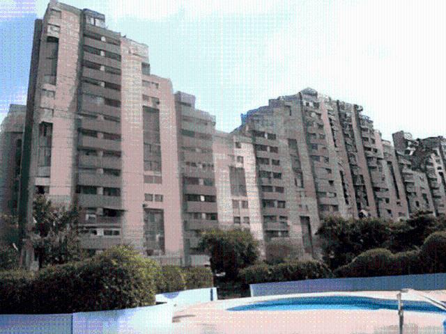 2 BHK Apartment in Vaishali for resale Ghaziabad. The reference number is 20401079