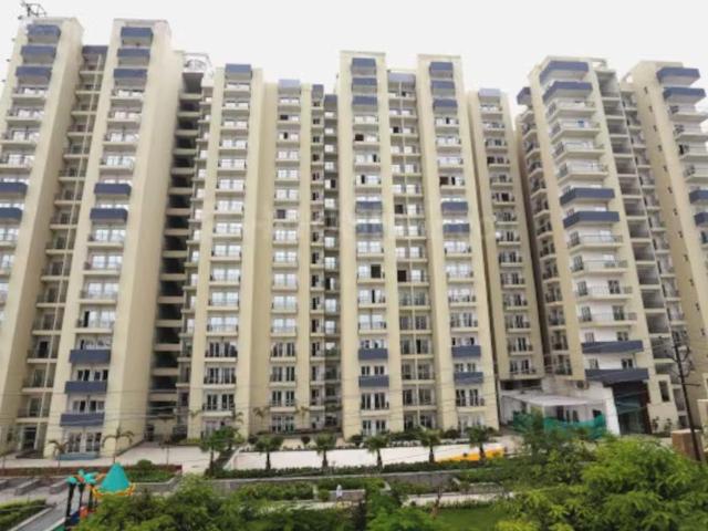 2 BHK Apartment in Vaishali for resale Ghaziabad. The reference number is 20092737