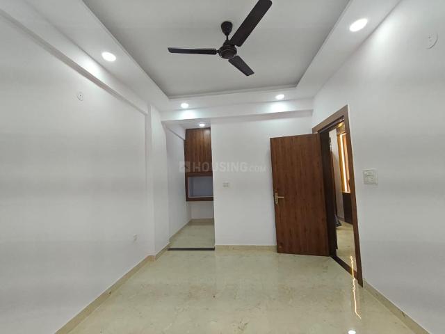 2 BHK Apartment in Vaishali for resale Ghaziabad. The reference number is 20234772
